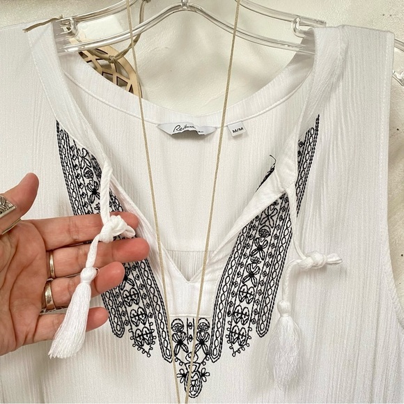 Folk vibe embroidered boho dress w prairie country shabby chic feel - Picture 7 of 14